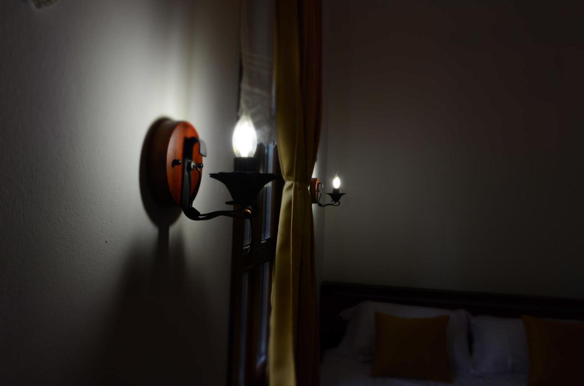 The House Of Dollma , Inside Kruja Castle Hotel Buitenkant foto